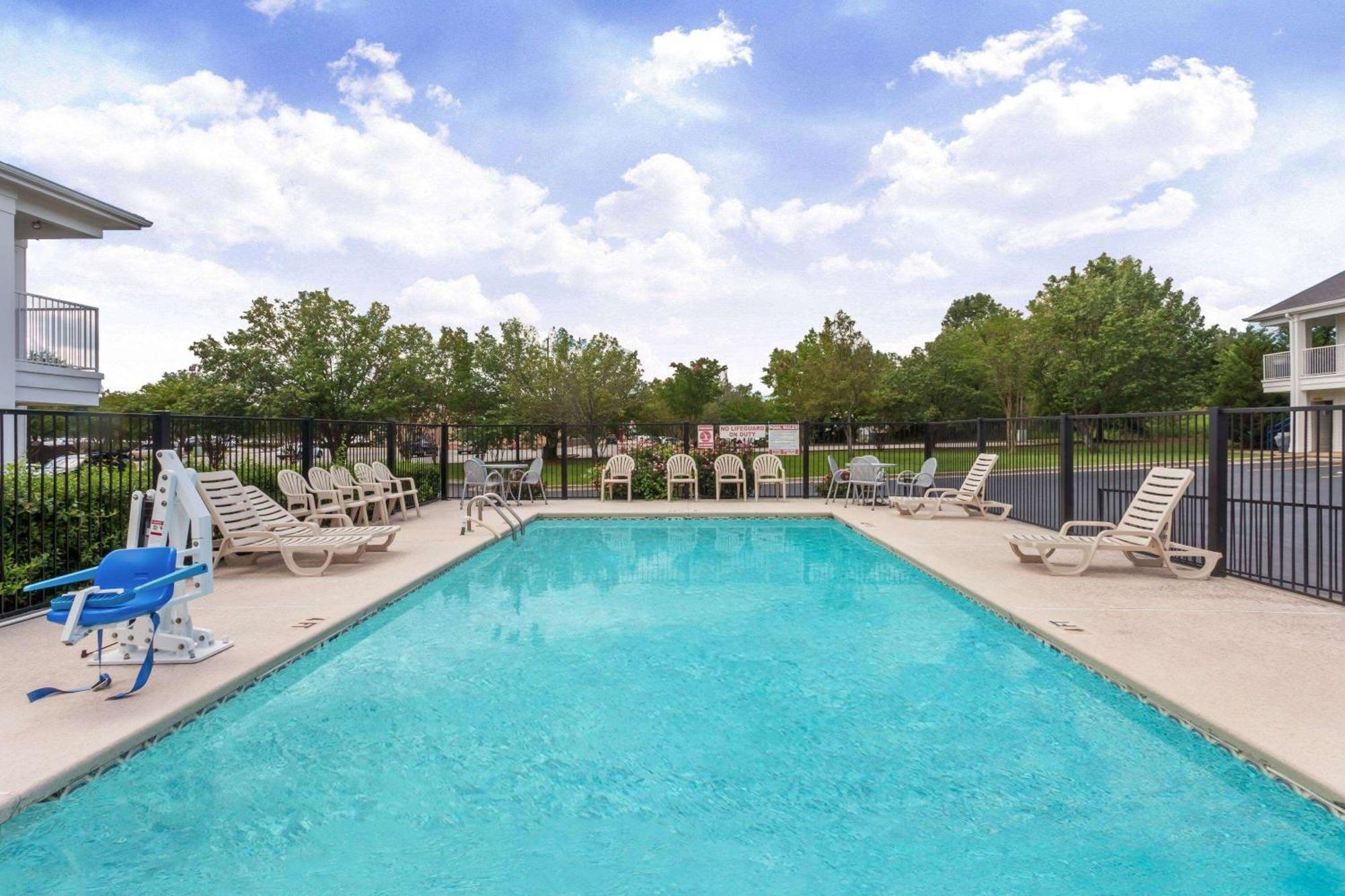 Baymont By Wyndham Florence/Muscle Shoals Εξωτερικό φωτογραφία